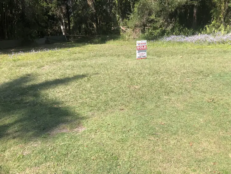 4 Flinders Street, Coochiemudlo Island QLD 4184