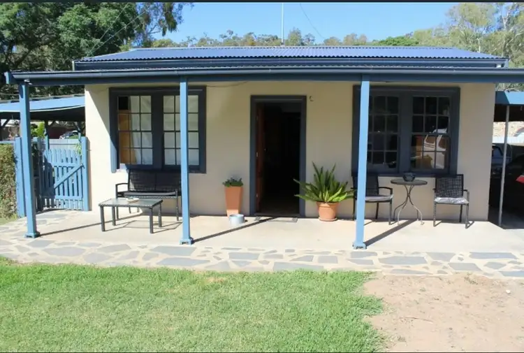 7 Edward Street, Clare SA 5453