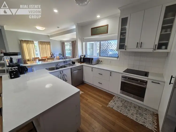 Fourth view of Homely house listing, 3 Thomas Pl, Emerald QLD 4720