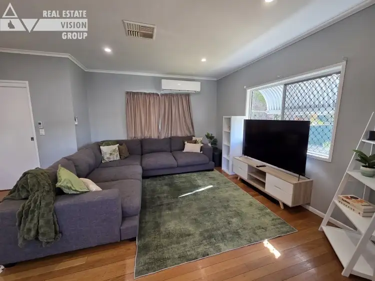 Seventh view of Homely house listing, 3 Thomas Pl, Emerald QLD 4720