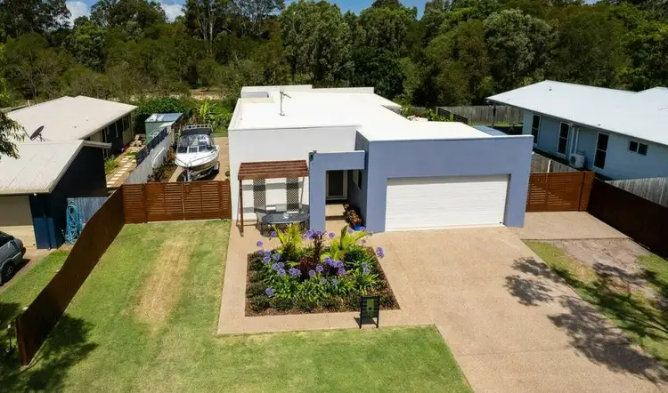 10 Swan View Ct, Toogoom QLD 4655