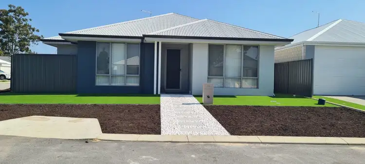 10 Fairywren Way, East Cannington WA 6107