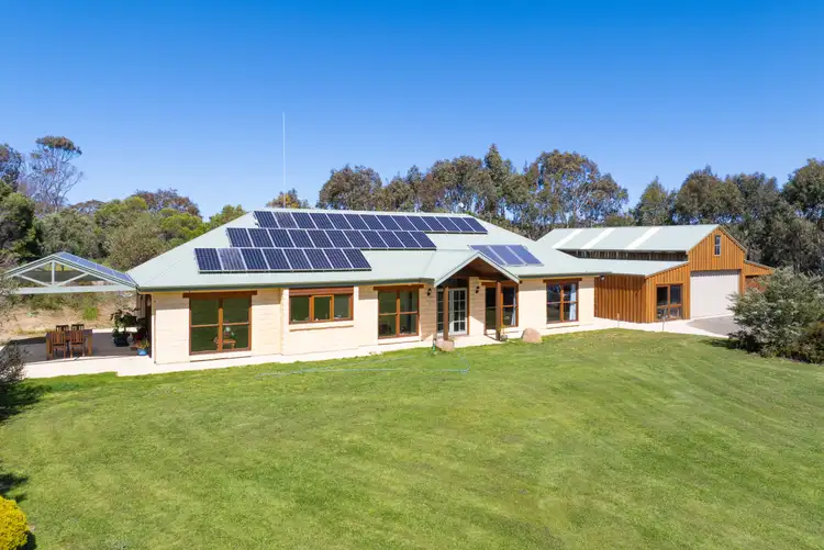 2 Lipizzaner Dr, Hindmarsh Valley SA 5211