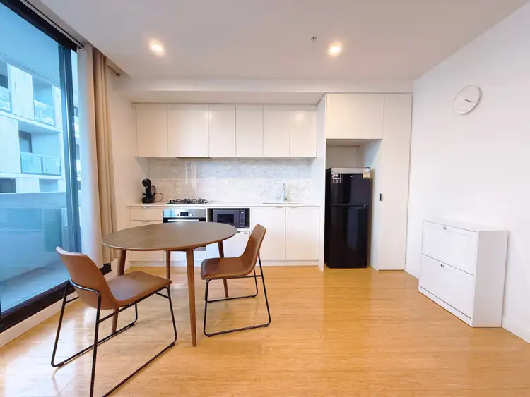 808/712 Station Street, Box Hill VIC 3128