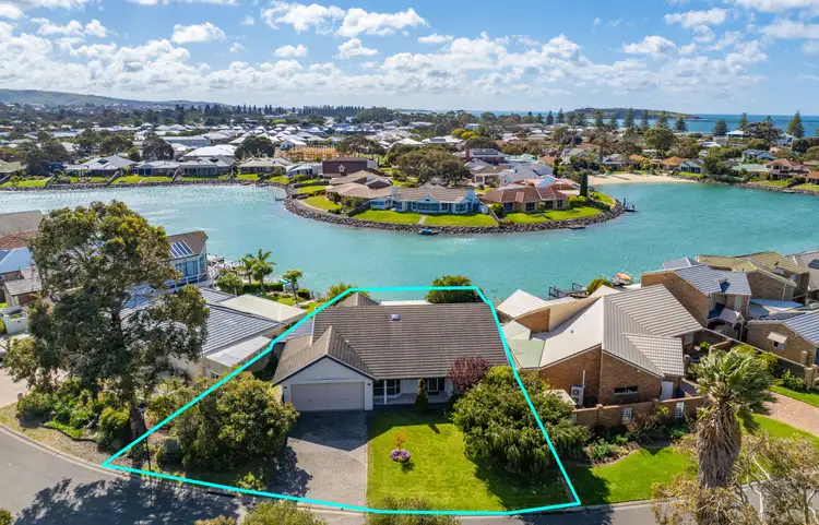 24 Clipper Ct, Encounter Bay SA 5211