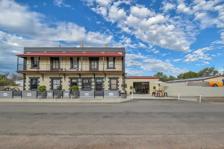 5 Port St, Gladstone SA 5473