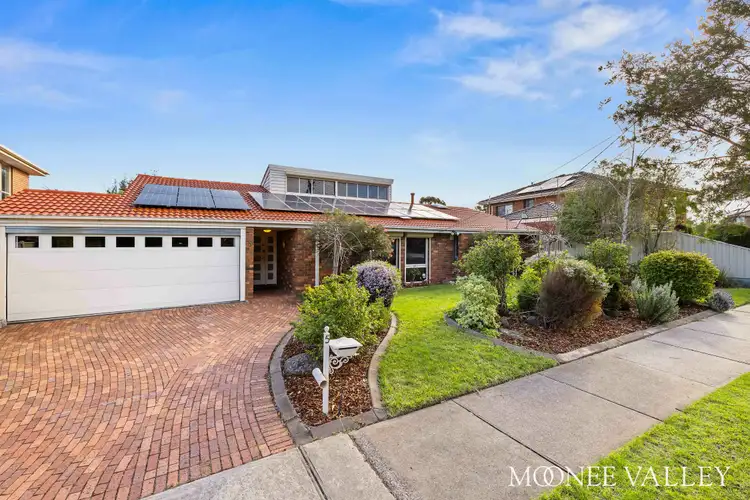 5 Windsor Drive, Avondale Heights VIC 3034