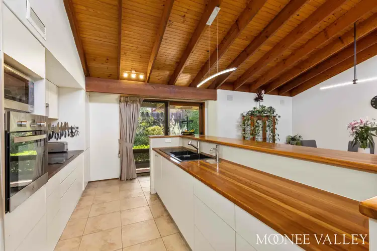 Fourth view of Homely house listing, 5 Windsor Drive, Avondale Heights VIC 3034