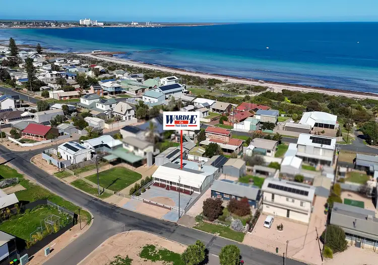 61 Woodforde Dr, North Beach SA 5556