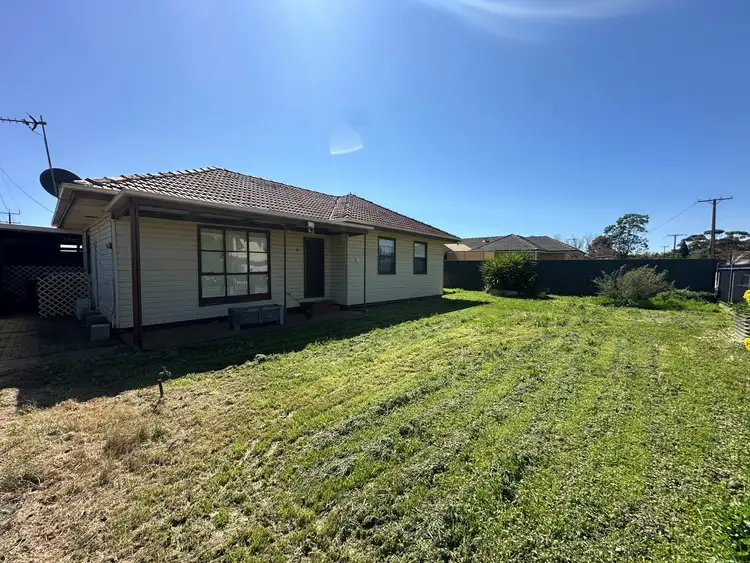 11 Dutton St, Jamestown SA 5491