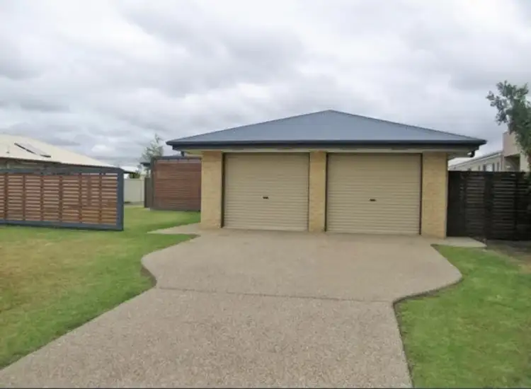 18 Mayfair Drive, Emerald QLD 4720