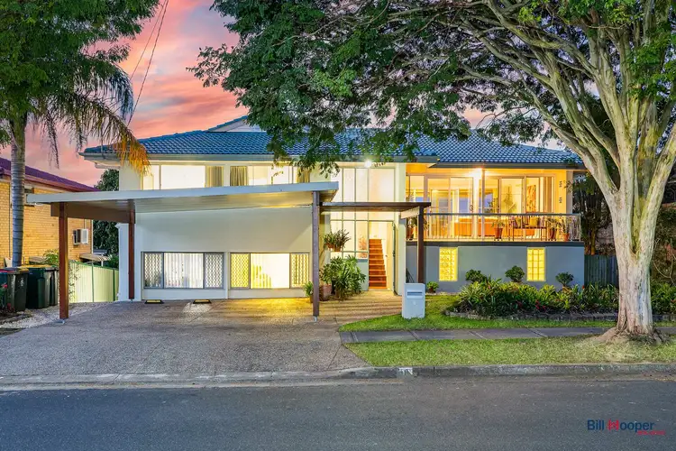 8 Liatoki St, Mansfield QLD 4122