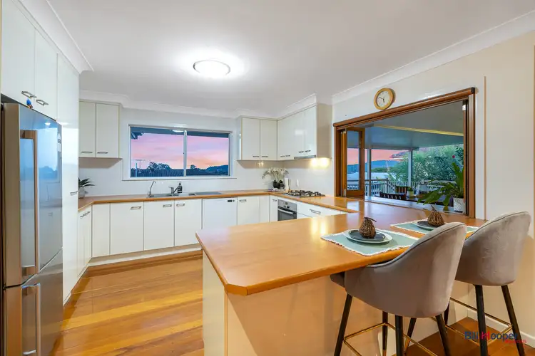 Sixth view of Homely house listing, 8 Liatoki St, Mansfield QLD 4122