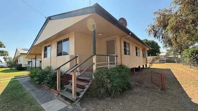 23 Stephenson Street, Moura QLD 4718