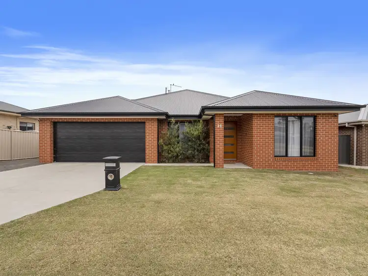 36 Hermitage Drive, Corowa NSW 2646