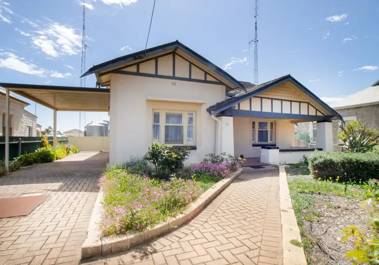 26 Lipson Ave, Kadina SA 5554