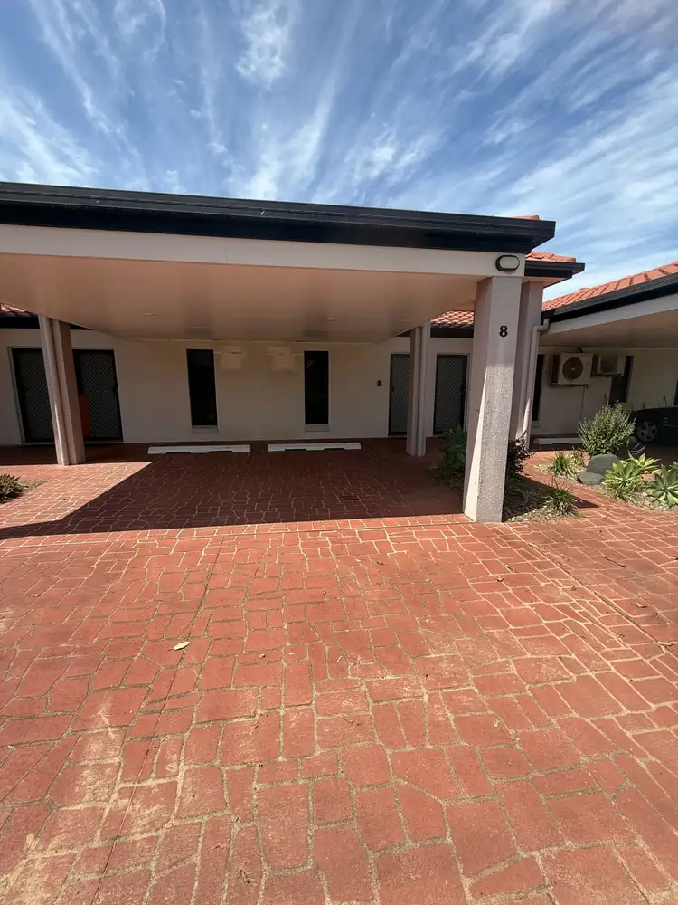 Villa 8/1 Pebble Beach Dr, Coral Cove QLD 4670