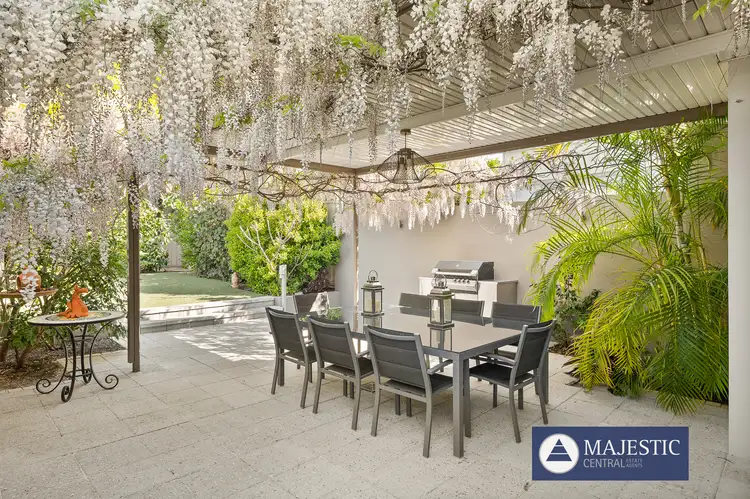 4B Leverburgh Street, Ardross WA 6153