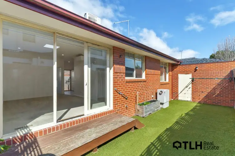 2/29 Macgowan Ave, Glen Huntly VIC 3163