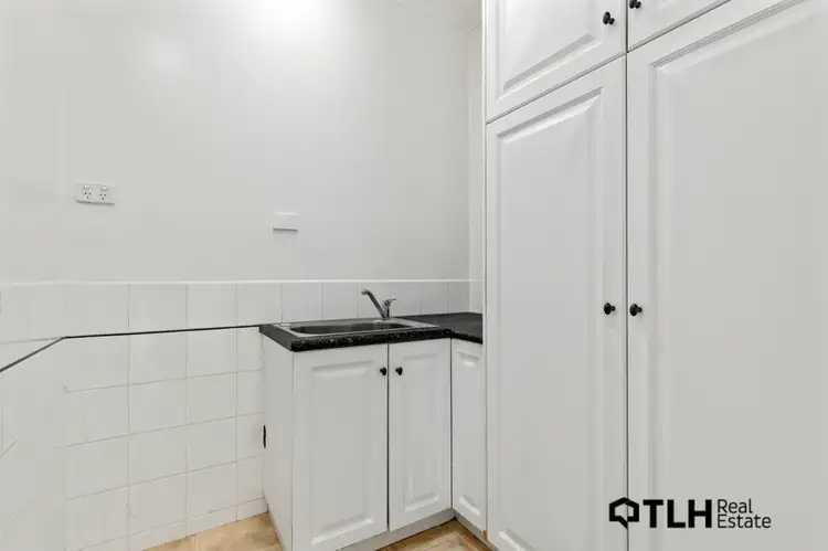 Fifth view of Homely apartment listing, 2/29 Macgowan Ave, Glen Huntly VIC 3163