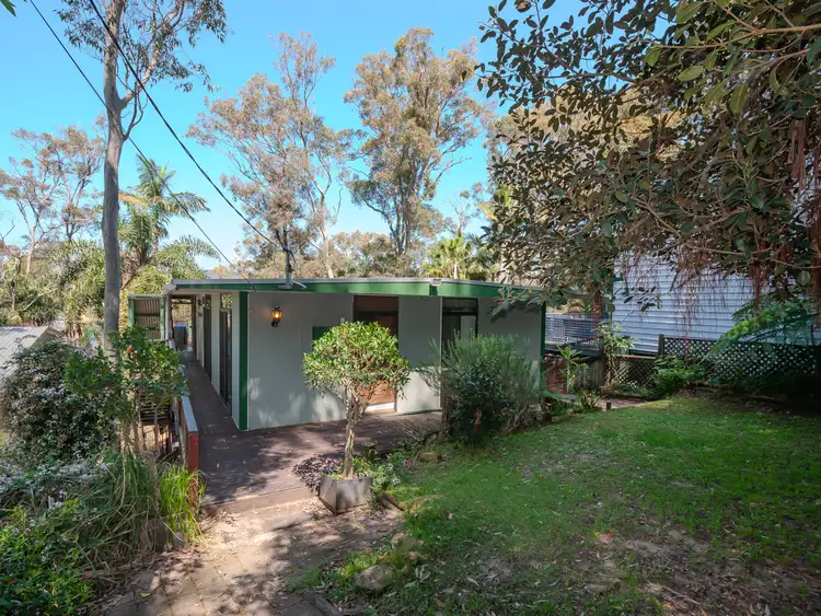 69 Thompson St, Scotland Island NSW 2105