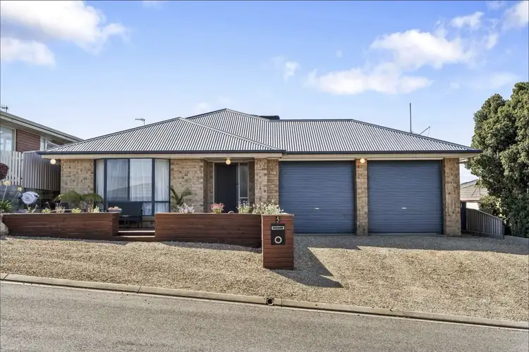 5 Hump Back Rd, Encounter Bay SA 5211