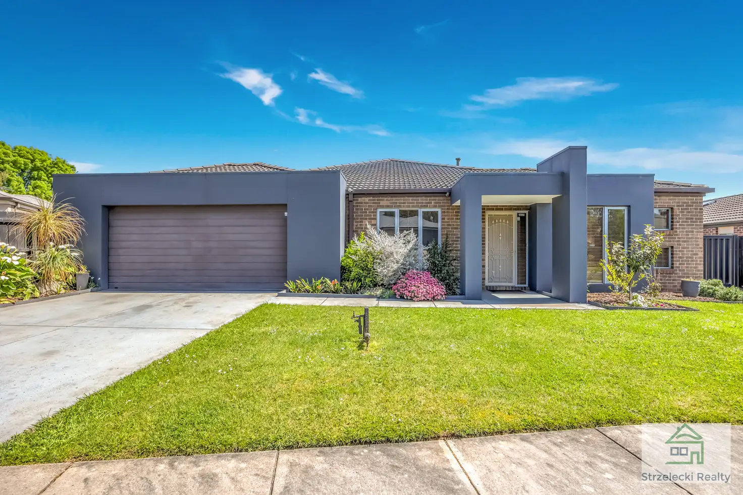 Main view of Homely house listing, 24 Fernlea Cl, Trafalgar VIC 3824