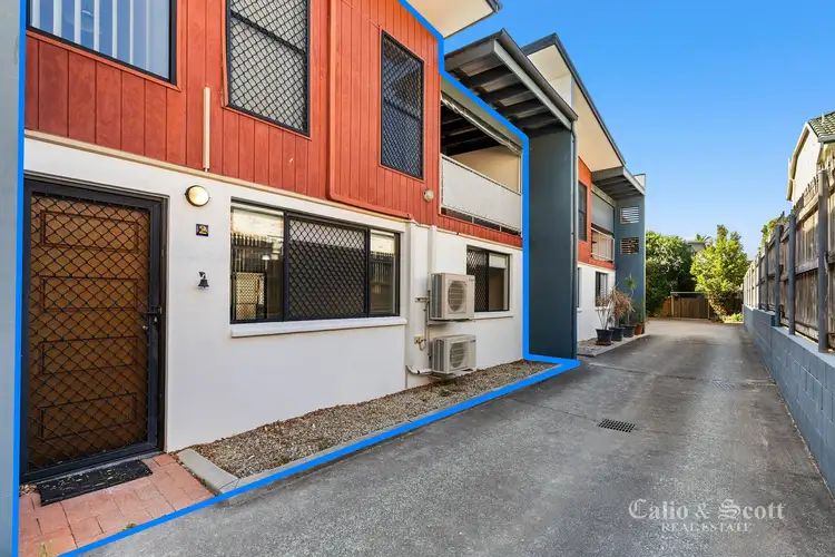 Main view of Homely unit listing, Unit 2/20 Grant St, Redcliffe QLD 4020