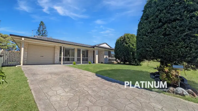 14 Yeovil Dr, Bomaderry NSW 2541