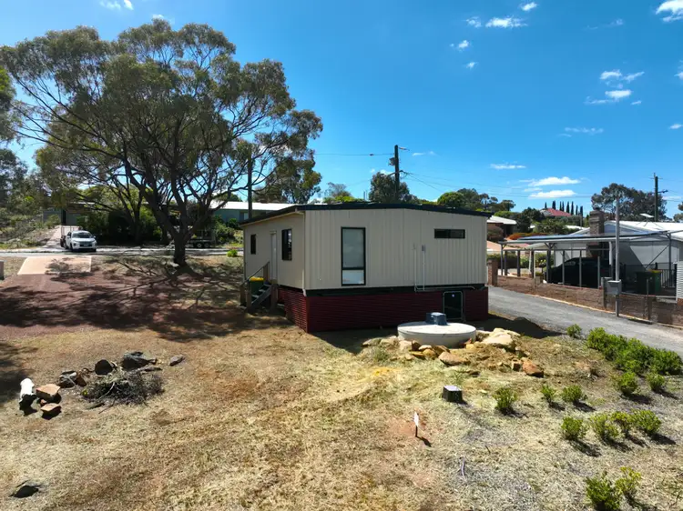 25 Harcourt St, Toodyay WA 6566