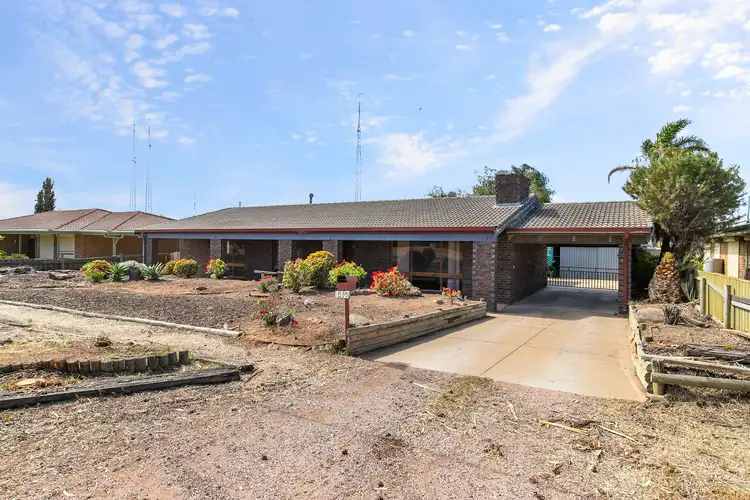 142 Bay Rd, Moonta Bay SA 5558