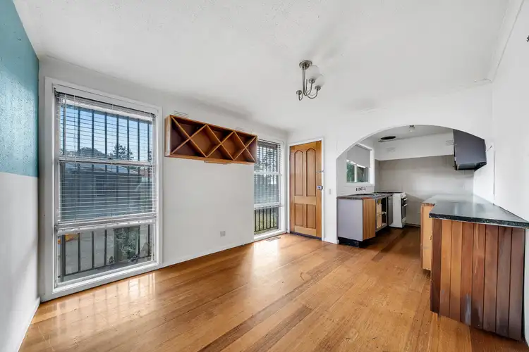 Sixth view of Homely house listing, 5 Huon Ct, Broadmeadows VIC 3047