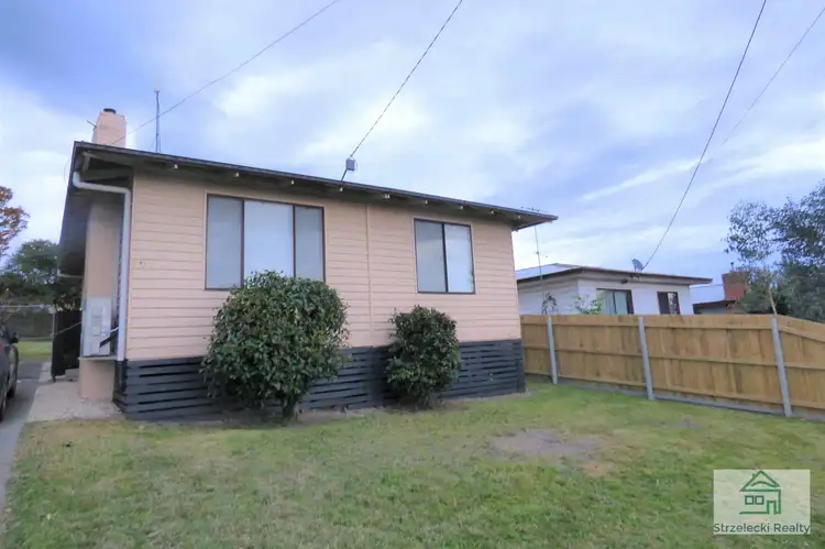 47 Margaret St, Moe VIC 3825