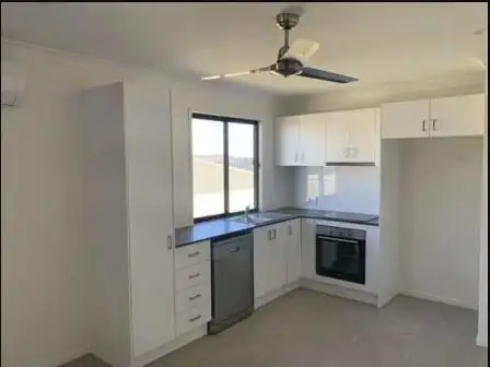 2/13 Ronald Ct, Collingwood Park QLD 4301