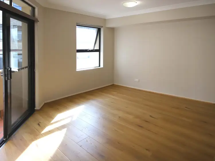 Third view of Homely studio listing, 13/19 Kirketon Road, Darlinghurst NSW 2010
