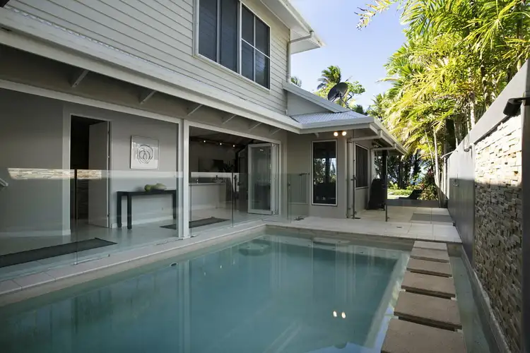 2/24 Donkin Lane, Mission Beach QLD 4852