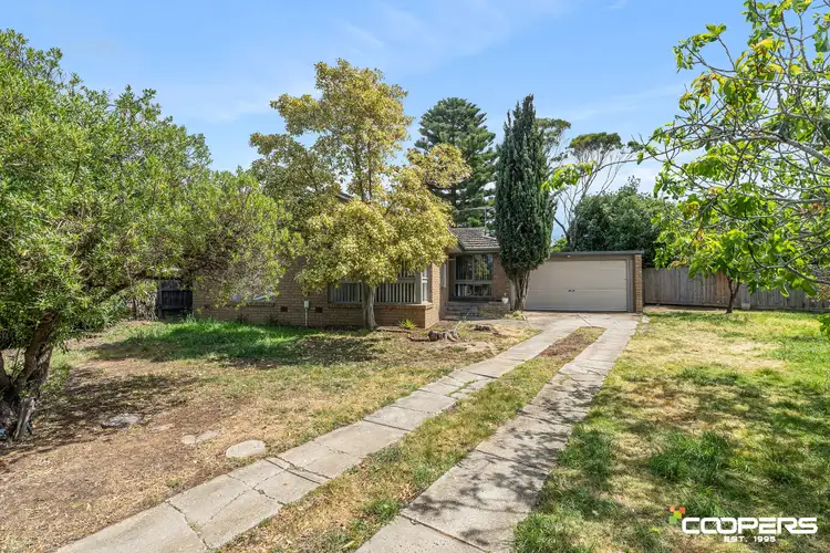 8 Ramona Place, Melton West VIC 3337