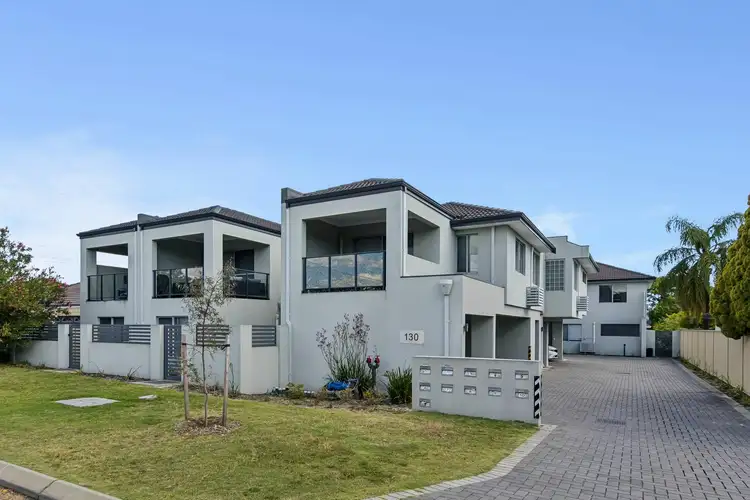 9/130 Arlunya Avenue, Cloverdale WA 6105