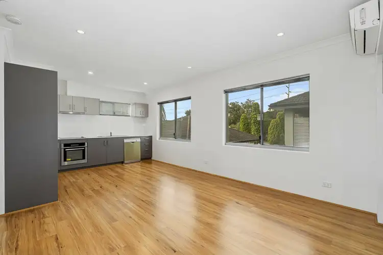 Fifth view of Homely apartment listing, 9/130 Arlunya Avenue, Cloverdale WA 6105
