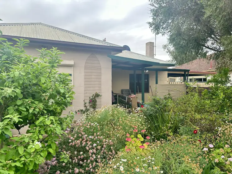 3 John St, Balaklava SA 5461