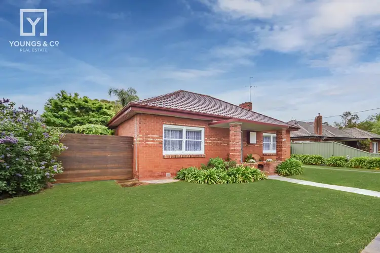 21 Mackellar Cres, Mooroopna VIC 3629