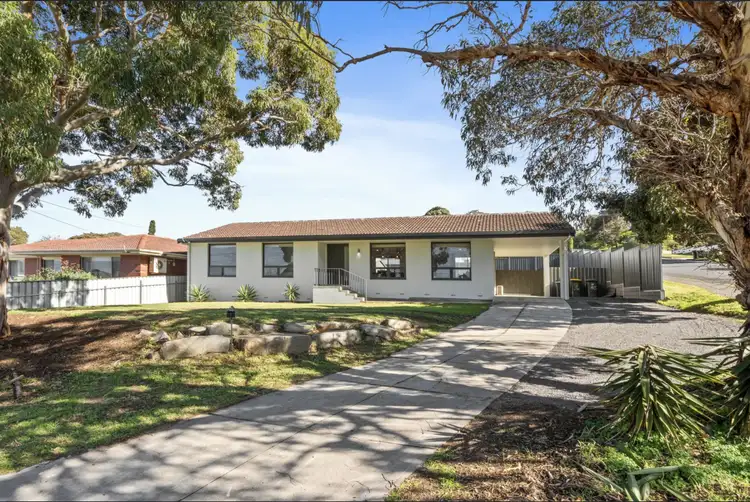 1 Swain Rd, Victor Harbor SA 5211