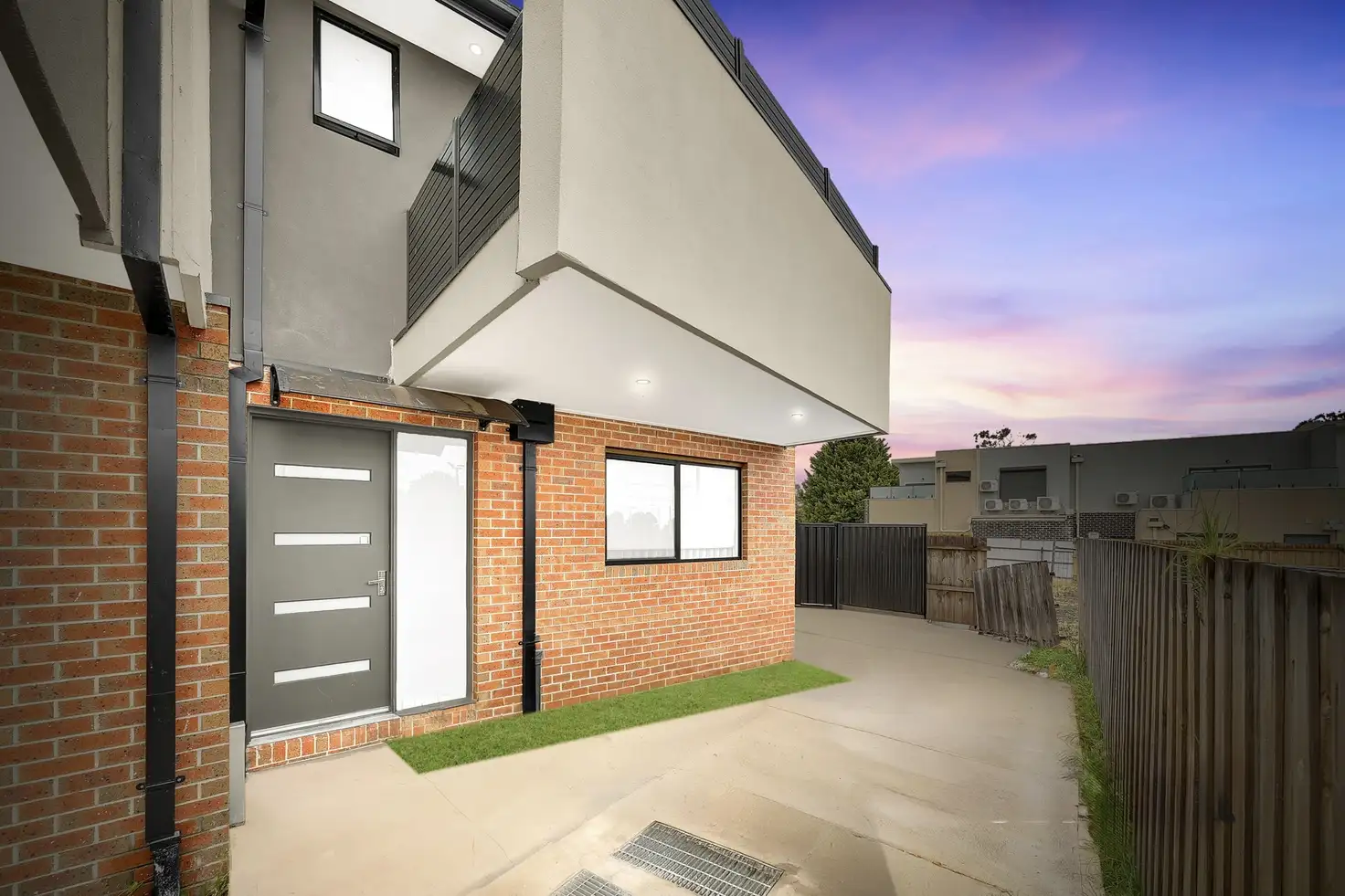 Main view of Homely townhouse listing, Unit 4/15 Railway Cres, Broadmeadows VIC 3047