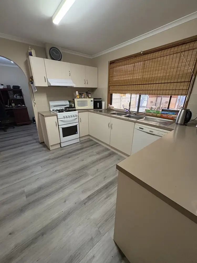 Fifth view of Homely house listing, 3 Nyaroo Ct, Roxby Downs SA 5725