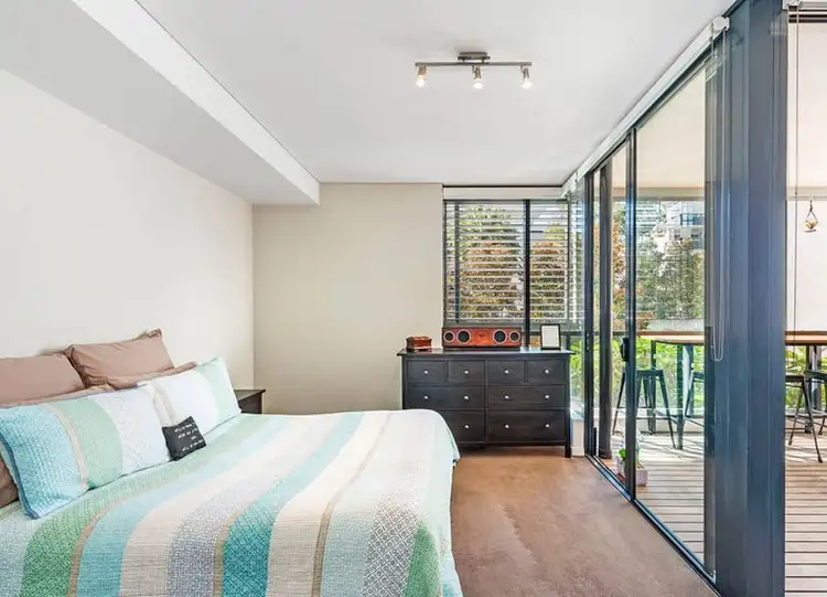 3 Sterling Cct, Camperdown NSW 2050