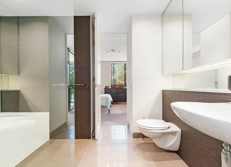 Fourth view of Homely apartment listing, 3 Sterling Cct, Camperdown NSW 2050