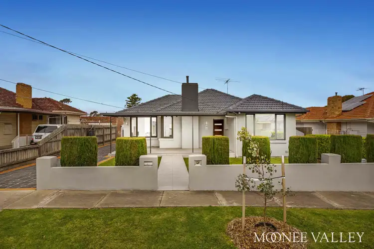 14 Johnson St, Avondale Heights VIC 3034