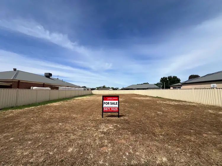 32 Campbell Rd, Cobram VIC 3644