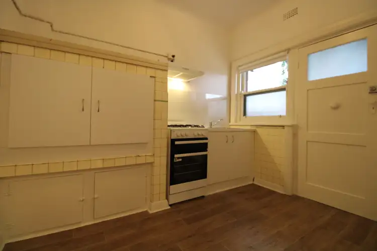 Fifth view of Homely apartment listing, 4/30 Fitzroy St, St Kilda VIC 3182