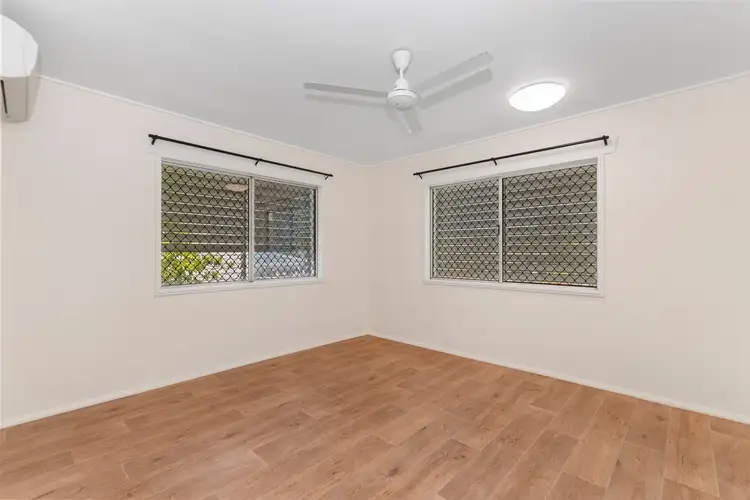 Fifth view of Homely unit listing, Unit 2/14 Staaten St, Pimlico QLD 4812